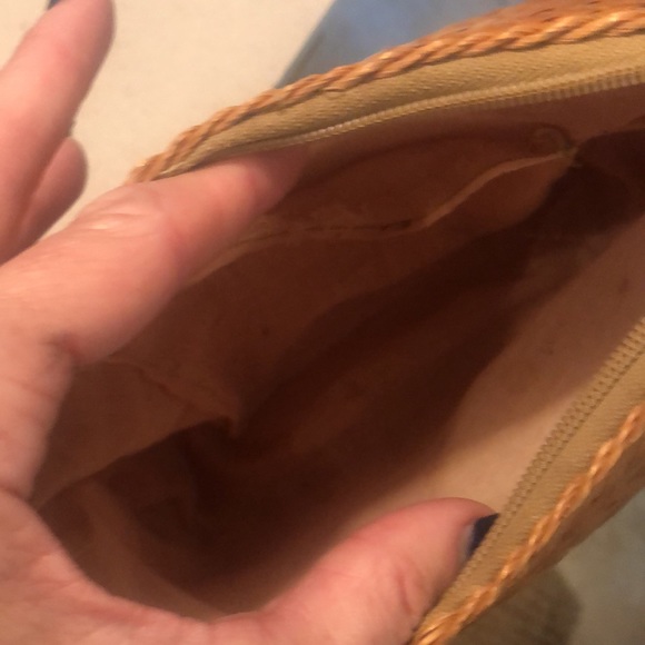 Vintage 70’s Glazed Ratan Straw bag - Picture 7 of 8